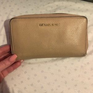SOLD Michael Kors wallet/wristlet